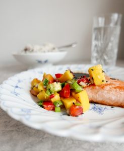 Lax med mangosallad