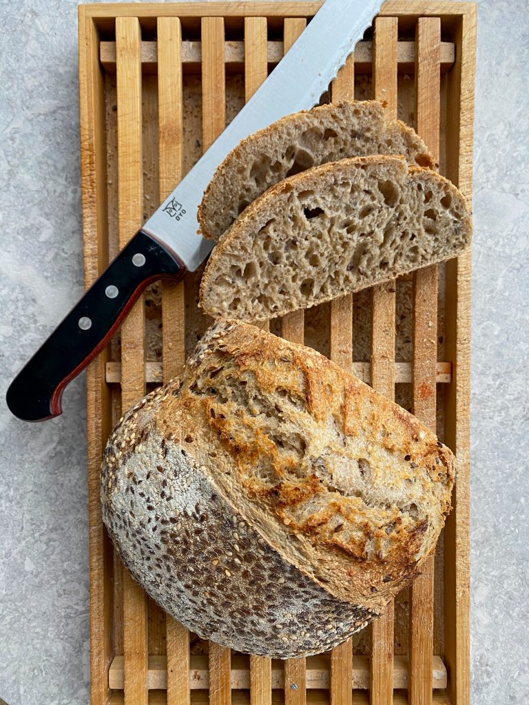 Sesambröd med surdeg