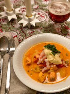 Safransduftende fiskesuppe