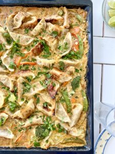 Ugnsbakad curry med dumplings & krispig chiliolja