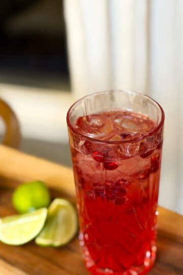 Granatäpple & lime mocktail