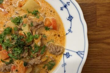 Köttfärssoppa med potatis – krämig vardagsfavorit